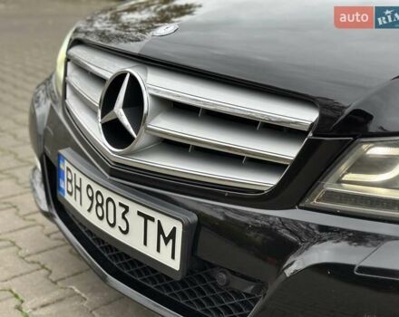 Черный Мерседес Ц-Класс, объемом двигателя 1.6 л и пробегом 208 тыс. км за 12800 $, фото 4 на Automoto.ua