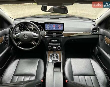 Черный Мерседес Ц-Класс, объемом двигателя 1.6 л и пробегом 208 тыс. км за 12800 $, фото 22 на Automoto.ua