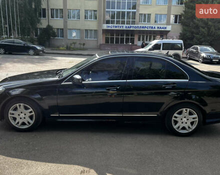 Черный Мерседес Ц-Класс, объемом двигателя 1.8 л и пробегом 178 тыс. км за 10999 $, фото 7 на Automoto.ua
