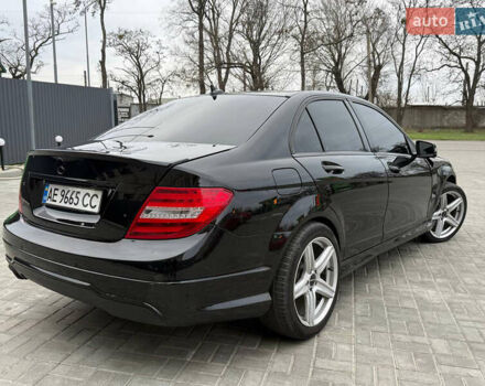 Чорний Мерседес Ц-Клас, об'ємом двигуна 1.8 л та пробігом 165 тис. км за 7999 $, фото 14 на Automoto.ua