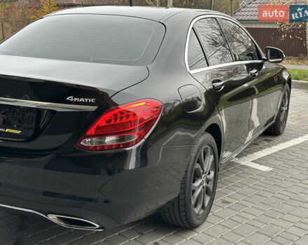 Чорний Мерседес Ц-Клас, об'ємом двигуна 2 л та пробігом 150 тис. км за 15950 $, фото 22 на Automoto.ua