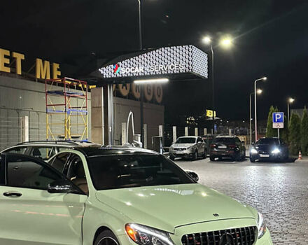 Черный Мерседес Ц-Класс, объемом двигателя 1.99 л и пробегом 211 тыс. км за 20000 $, фото 8 на Automoto.ua