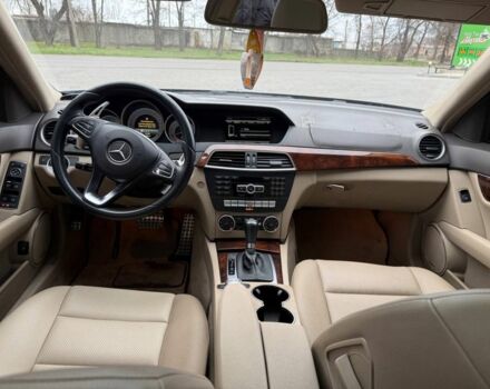 Черный Мерседес Ц-Класс, объемом двигателя 1.8 л и пробегом 110 тыс. км за 8500 $, фото 8 на Automoto.ua