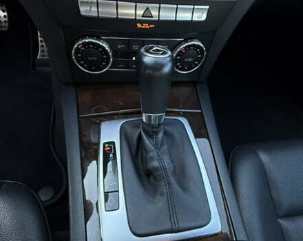 Чорний Мерседес Ц-Клас, об'ємом двигуна 1.8 л та пробігом 112 тис. км за 12900 $, фото 26 на Automoto.ua