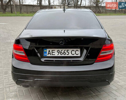 Чорний Мерседес Ц-Клас, об'ємом двигуна 1.8 л та пробігом 165 тис. км за 7999 $, фото 6 на Automoto.ua