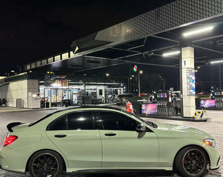 Черный Мерседес Ц-Класс, объемом двигателя 1.99 л и пробегом 211 тыс. км за 20000 $, фото 7 на Automoto.ua