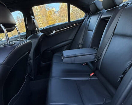 Чорний Мерседес Ц-Клас, об'ємом двигуна 1.8 л та пробігом 112 тис. км за 12900 $, фото 18 на Automoto.ua