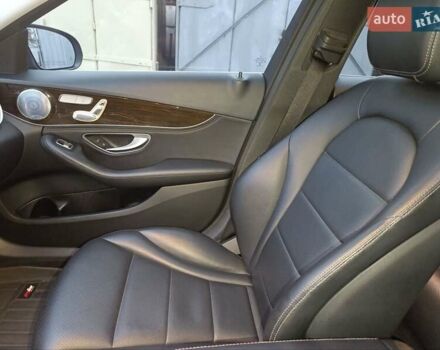 Черный Мерседес Ц-Класс, объемом двигателя 1.99 л и пробегом 110 тыс. км за 19100 $, фото 22 на Automoto.ua