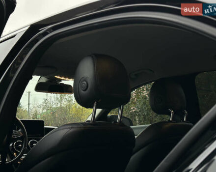 Чорний Мерседес Ц-Клас, об'ємом двигуна 2 л та пробігом 150 тис. км за 15950 $, фото 42 на Automoto.ua