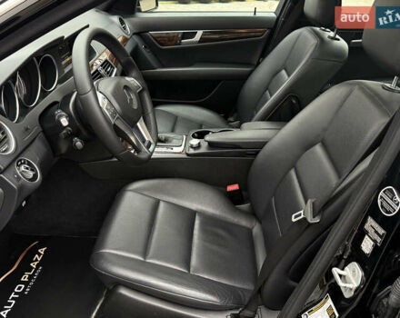 Чорний Мерседес Ц-Клас, об'ємом двигуна 1.8 л та пробігом 111 тис. км за 12900 $, фото 28 на Automoto.ua