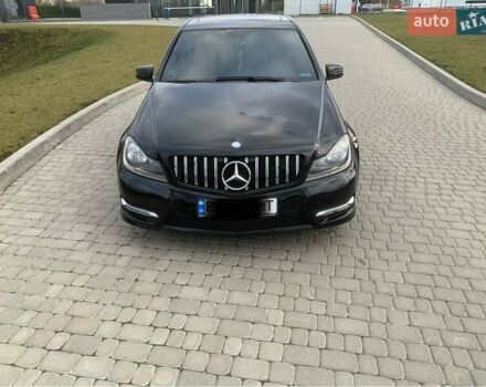 Черный Мерседес Ц-Класс, объемом двигателя 3.5 л и пробегом 162 тыс. км за 12800 $, фото 13 на Automoto.ua