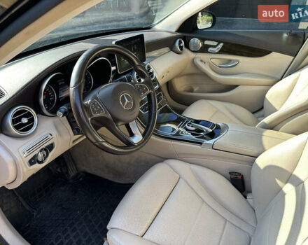 Черный Мерседес Ц-Класс, объемом двигателя 1.99 л и пробегом 130 тыс. км за 21700 $, фото 9 на Automoto.ua