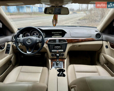 Черный Мерседес Ц-Класс, объемом двигателя 1.8 л и пробегом 160 тыс. км за 7999 $, фото 13 на Automoto.ua