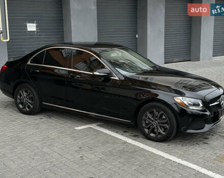 Чорний Мерседес Ц-Клас, об'ємом двигуна 2 л та пробігом 150 тис. км за 15950 $, фото 19 на Automoto.ua