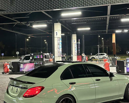 Черный Мерседес Ц-Класс, объемом двигателя 1.99 л и пробегом 211 тыс. км за 20000 $, фото 9 на Automoto.ua