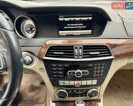 Черный Мерседес Ц-Класс, объемом двигателя 1.8 л и пробегом 160 тыс. км за 7999 $, фото 10 на Automoto.ua