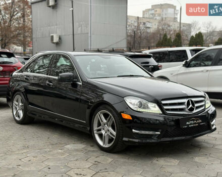 Чорний Мерседес Ц-Клас, об'ємом двигуна 1.8 л та пробігом 111 тис. км за 12900 $, фото 3 на Automoto.ua