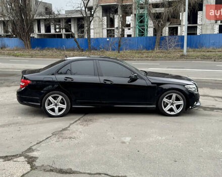 Черный Мерседес Ц-Класс, объемом двигателя 1.8 л и пробегом 160 тыс. км за 7999 $, фото 2 на Automoto.ua