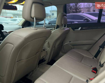 Чорний Мерседес Ц-Клас, об'ємом двигуна 3.5 л та пробігом 153 тис. км за 11999 $, фото 20 на Automoto.ua