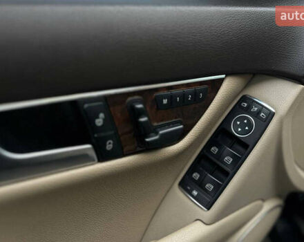 Чорний Мерседес Ц-Клас, об'ємом двигуна 3.5 л та пробігом 153 тис. км за 11999 $, фото 7 на Automoto.ua