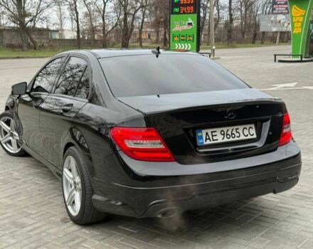 Черный Мерседес Ц-Класс, объемом двигателя 1.8 л и пробегом 110 тыс. км за 8500 $, фото 6 на Automoto.ua