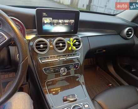 Черный Мерседес Ц-Класс, объемом двигателя 1.99 л и пробегом 110 тыс. км за 19100 $, фото 24 на Automoto.ua