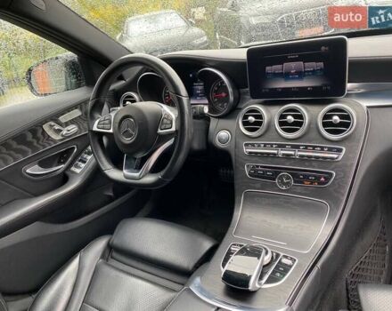 Черный Мерседес Ц-Класс, объемом двигателя 3 л и пробегом 148 тыс. км за 24000 $, фото 10 на Automoto.ua