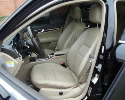 Чорний Мерседес Ц-Клас, об'ємом двигуна 3.5 л та пробігом 89 тис. км за 7600 $, фото 6 на Automoto.ua