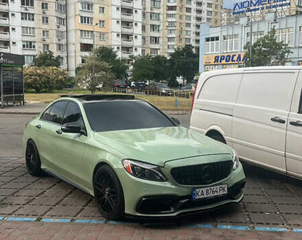 Черный Мерседес Ц-Класс, объемом двигателя 1.99 л и пробегом 211 тыс. км за 20000 $, фото 10 на Automoto.ua