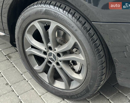 Чорний Мерседес Ц-Клас, об'ємом двигуна 2 л та пробігом 150 тис. км за 15950 $, фото 28 на Automoto.ua