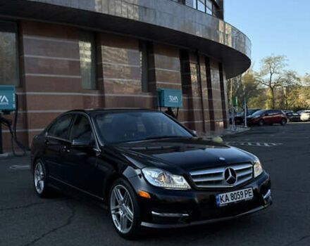 Чорний Мерседес Ц-Клас, об'ємом двигуна 1.8 л та пробігом 112 тис. км за 12900 $, фото 1 на Automoto.ua