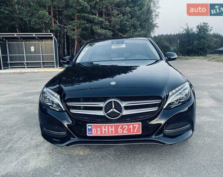 Черный Мерседес Ц-Класс, объемом двигателя 1.8 л и пробегом 150 тыс. км за 13600 $, фото 3 на Automoto.ua