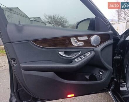 Черный Мерседес Ц-Класс, объемом двигателя 1.99 л и пробегом 110 тыс. км за 19100 $, фото 19 на Automoto.ua