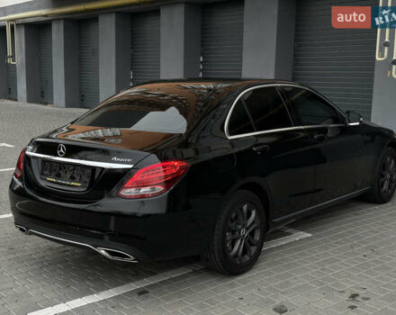 Чорний Мерседес Ц-Клас, об'ємом двигуна 2 л та пробігом 150 тис. км за 15950 $, фото 2 на Automoto.ua