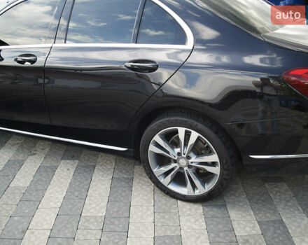 Черный Мерседес Ц-Класс, объемом двигателя 1.6 л и пробегом 207 тыс. км за 19000 $, фото 3 на Automoto.ua