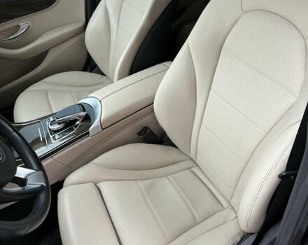 Чорний Мерседес Ц-Клас, об'ємом двигуна 1.99 л та пробігом 235 тис. км за 14999 $, фото 10 на Automoto.ua