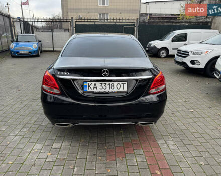 Черный Мерседес Ц-Класс, объемом двигателя 2 л и пробегом 235 тыс. км за 15000 $, фото 24 на Automoto.ua