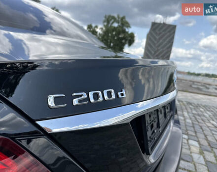 Черный Мерседес Ц-Класс, объемом двигателя 1.6 л и пробегом 232 тыс. км за 18777 $, фото 53 на Automoto.ua