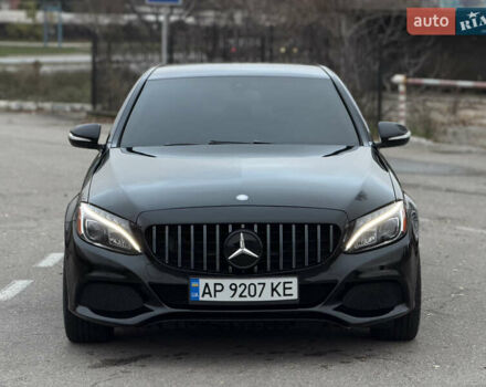 Черный Мерседес Ц-Класс, объемом двигателя 2 л и пробегом 98 тыс. км за 22500 $, фото 2 на Automoto.ua