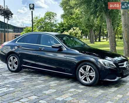 Черный Мерседес Ц-Класс, объемом двигателя 1.6 л и пробегом 232 тыс. км за 18777 $, фото 47 на Automoto.ua