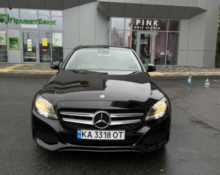 Чорний Мерседес Ц-Клас, об'ємом двигуна 1.99 л та пробігом 235 тис. км за 14999 $, фото 2 на Automoto.ua