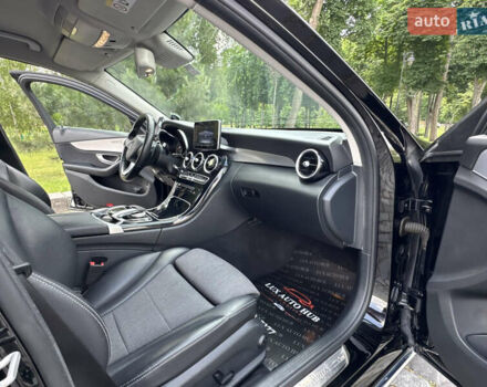 Черный Мерседес Ц-Класс, объемом двигателя 1.6 л и пробегом 232 тыс. км за 18777 $, фото 18 на Automoto.ua