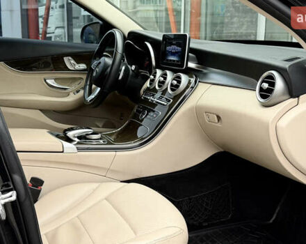 Черный Мерседес Ц-Класс, объемом двигателя 1.99 л и пробегом 235 тыс. км за 19500 $, фото 16 на Automoto.ua