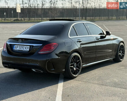 Черный Мерседес Ц-Класс, объемом двигателя 2 л и пробегом 175 тыс. км за 17500 $, фото 3 на Automoto.ua