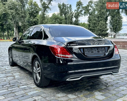 Черный Мерседес Ц-Класс, объемом двигателя 1.6 л и пробегом 232 тыс. км за 18777 $, фото 108 на Automoto.ua