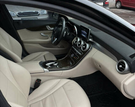 Чорний Мерседес Ц-Клас, об'ємом двигуна 1.99 л та пробігом 235 тис. км за 14999 $, фото 12 на Automoto.ua