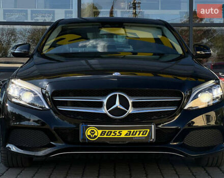 Чорний Мерседес Ц-Клас, об'ємом двигуна 1.99 л та пробігом 246 тис. км за 21800 $, фото 1 на Automoto.ua