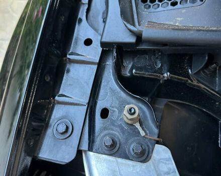 Черный Мерседес Ц-Класс, объемом двигателя 2 л и пробегом 199 тыс. км за 19800 $, фото 57 на Automoto.ua