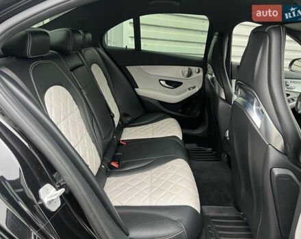 Мерседес Ц-Класс 2015 в Киеве на Automoto.ua Черный Мерседес Ц-Класс, объемом двигателя 3.98 л и пробегом 133 тыс. км за 38500 $, фото 21 на Automoto.ua