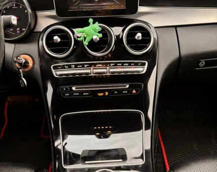 Мерседес Ц-Класс 2015 в Львове на Automoto.ua Черный Мерседес Ц-Класс, объемом двигателя 1.99 л и пробегом 180 тыс. км за 15800 $, фото 24 на Automoto.ua